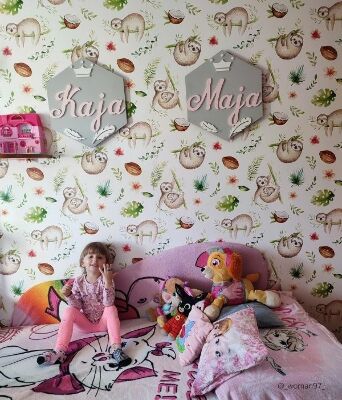 Fotótapéta Gyönyörű lajok az ágakon