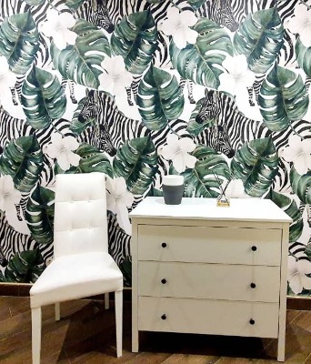 Fotótapéta Zebrák a paradicsomos növényzet között