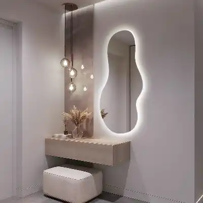 Egyedi alakú LED háttérvilágítású tükör