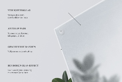 Edzett üveglap négyzetes asztalhoz, félig áttetsző