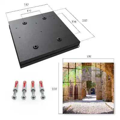 Kulcstároló doboz Egy kőből épült utca építészettel és zöld növényzettel