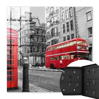 Kulcstároló szekrény London kontrasztja a piros dobozzal