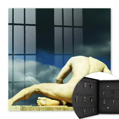 Kulcsdoboz Klasszikus elegancia felhős háttérrel