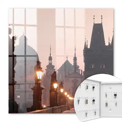 Kulcstároló szekrény Történelmi híd naplementekor