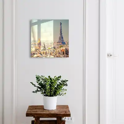 Kulcstároló szekrény Eiffel-torony a háttérben