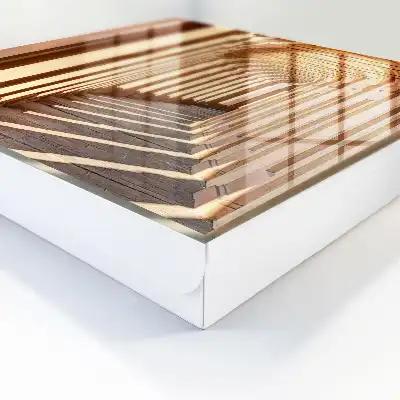 Kulcsdoboz Építészeti elegancia hosszú árnyékokkal