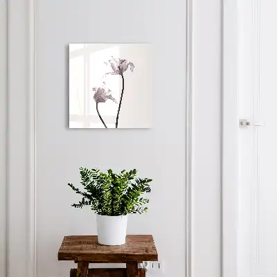 Kulcstároló szekrény Minimalista virágok világos háttér előtt