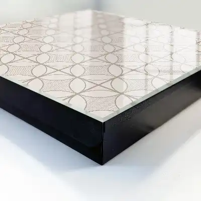 Kulcstároló szekrény Elegáns formák geometriája