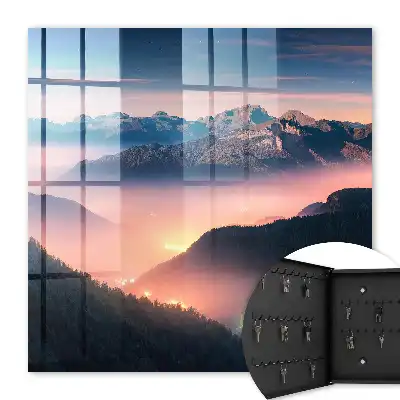 Kulcsdoboz Hegyi panoráma városi fényekkel