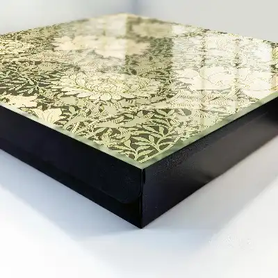 Kulcstartó szekrény Elegáns virágmintás design