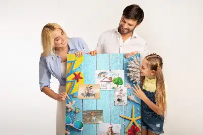 Színes parafatábla természetes kivitelben
