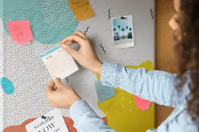 Doodle absztrakció parafatábla
