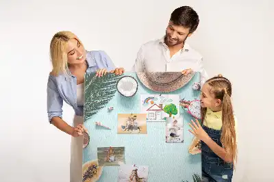 Színes parafatábla ünnepi mintával