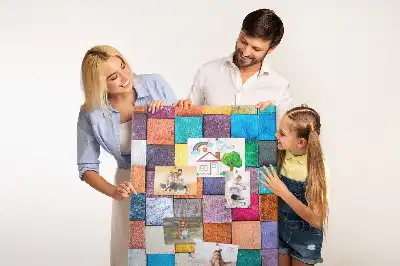 Színes parafatábla színes fa blokkokkal