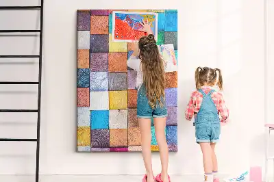 Színes parafatábla színes fa blokkokkal