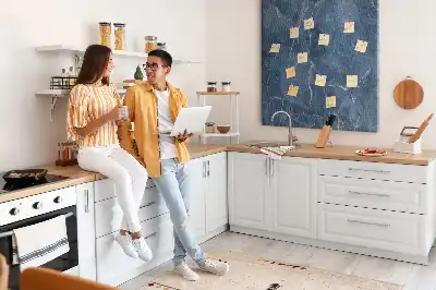 Elegáns márvány mintás színes parafatábla