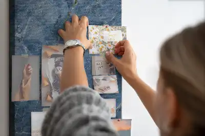 Elegáns márvány mintás színes parafatábla