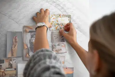 Márványmintás parafatábla hullámok mintával