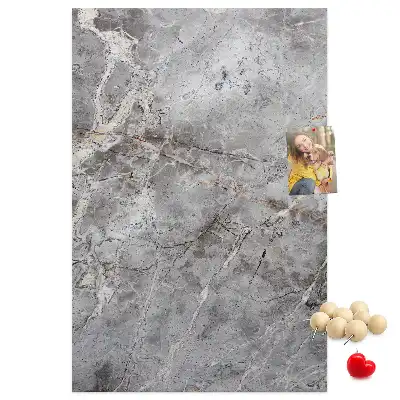 Színes parafatábla mély sötét márvány mintával