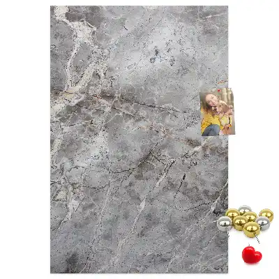Színes parafatábla mély sötét márvány mintával