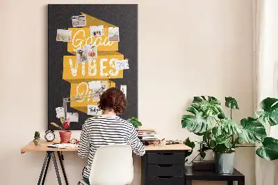 Színes parafatábla inspiráló idézettel