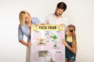 Színes éves naptár parafatábla