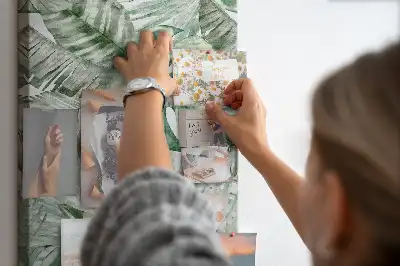 Parafatábla akvarellfestett levelek mintával