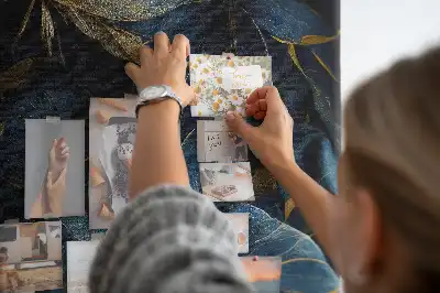 Nagy parafatábla sötét virágmotívummal