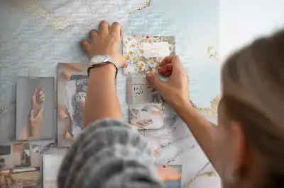 Klasszikus márvány mintás parafatábla