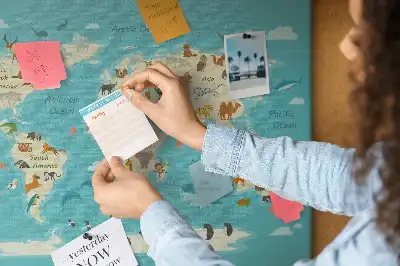 Parafa üzenőtábla illusztrált térképes mintával és faunával