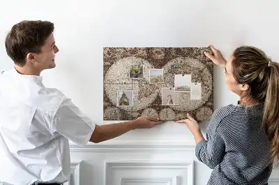 Klasszikus atlasz mintás parafa üzenőtábla