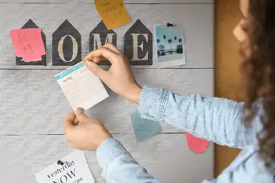 Fali parafa üzenőtábla Home feliratú dekorációval