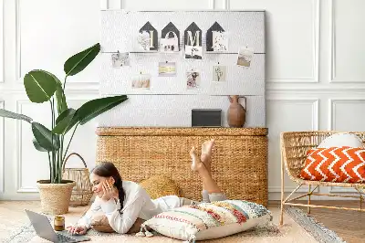 Fali parafa üzenőtábla Home feliratú dekorációval