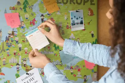 Parafa világtérkép üzenőtábla zászlókkal