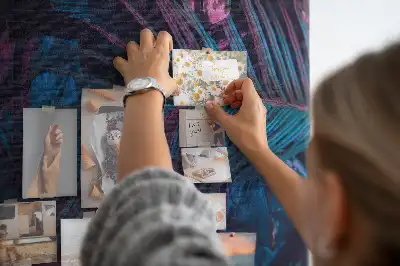 Egzotikus virágok mintás fali parafa üzenőtábla
