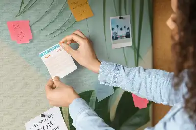 Monstera leveles mintájú fali parafa üzenőtábla