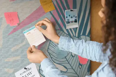 Pasztell levelek mintás parafatábla