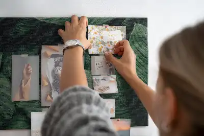 Trópusi monstera mintás parafa üzenőtábla