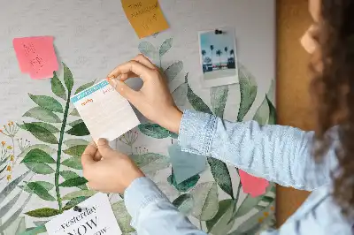 Fali parafa üzenőtábla akvarell levelek mintával