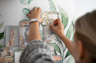 Fali parafa üzenőtábla akvarell levelek mintával