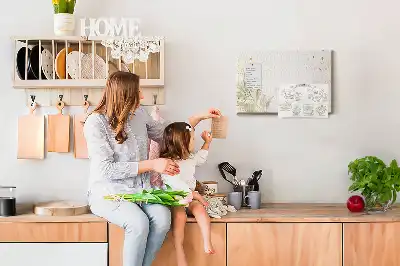 Fali parafa üzenőtábla arany vonalas grafikával
