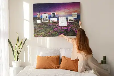 Napkelte virágok mintás parafafali tábla