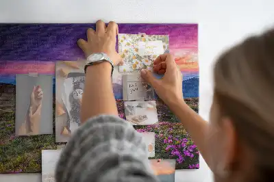 Napkelte virágok mintás parafafali tábla