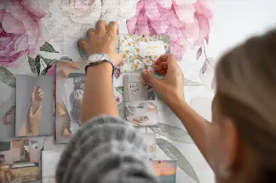 Akvarell rózsák mintás fali parafa üzenőtábla