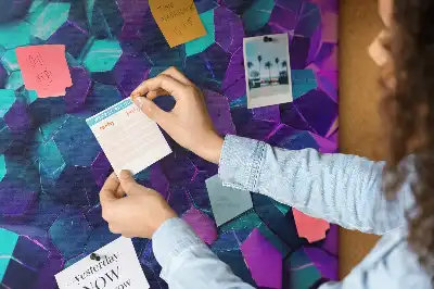 Geometriai alakzatú parafa üzenőtábla