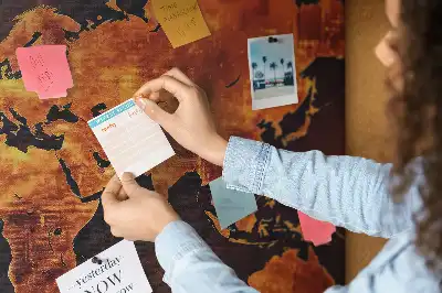 Parafa üzenőtábla fali világatlasz mintával