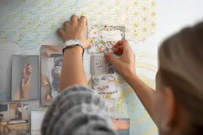 Parafatábla dekoratív grafikai motívummal