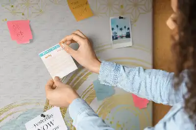 Parafatábla dekoratív grafikai motívummal