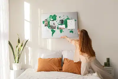Parafatábla zöld világtérkép mintával