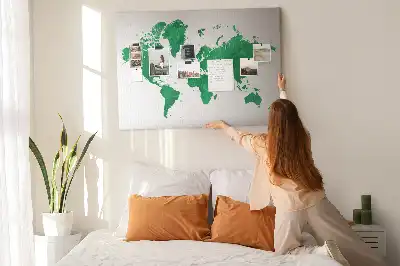 Parafatábla zöld világtérkép mintával